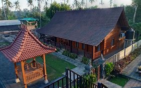 Buana Ecofarm Ecolodge
